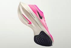 Image de l'article Le rose s’invite sur le Nike Fast Pack