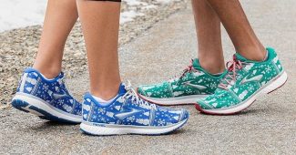 Image de l'article Brooks dévoile une mini collection « Run Merry »