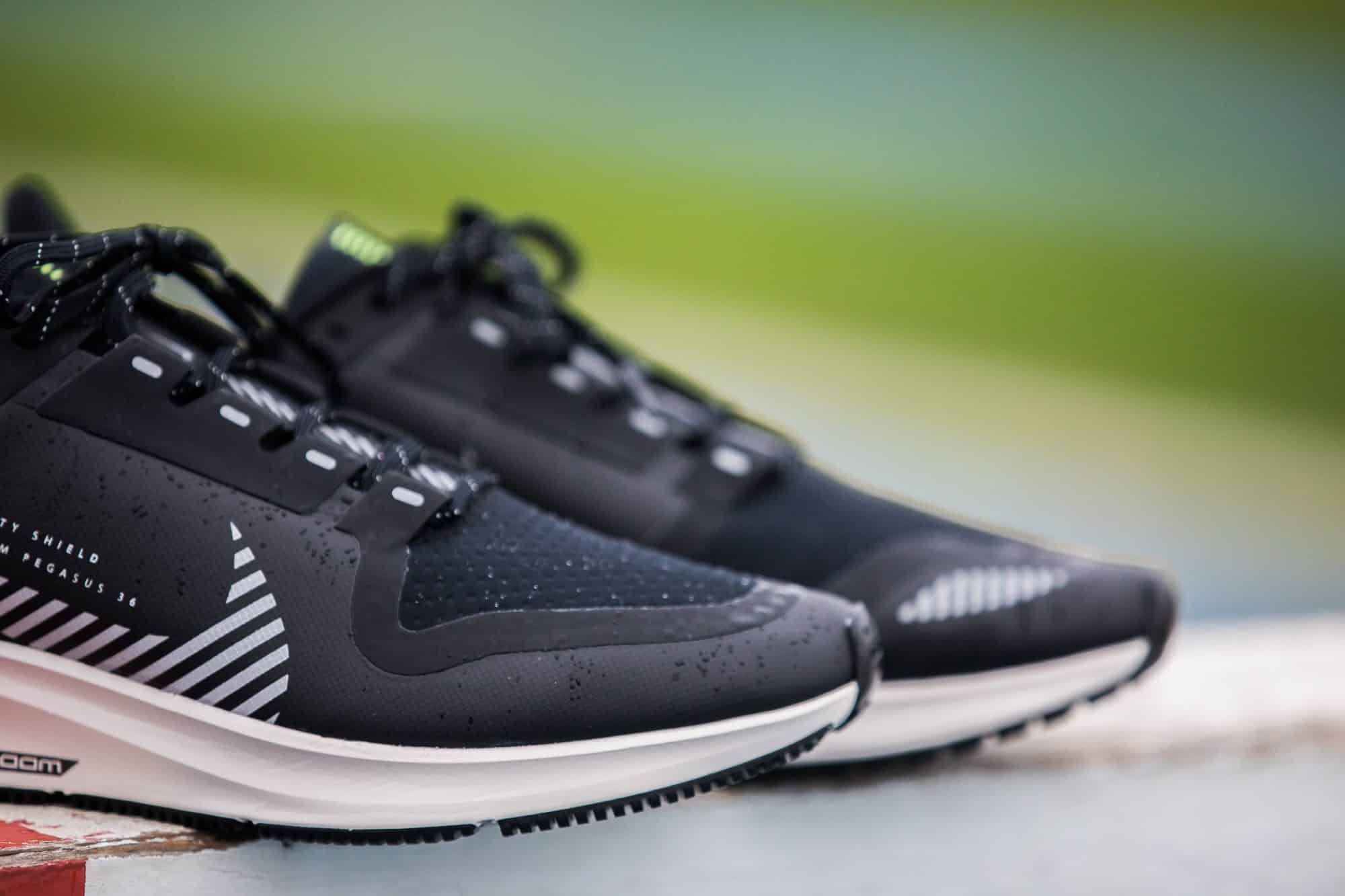 nike run black sequent shield