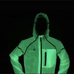 V-Light Firefly, la veste coupe-vent phosphorescente de Verjari