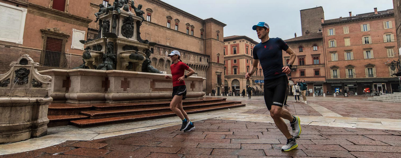 macron_maillot_marathon_bologne_run_runpack_3