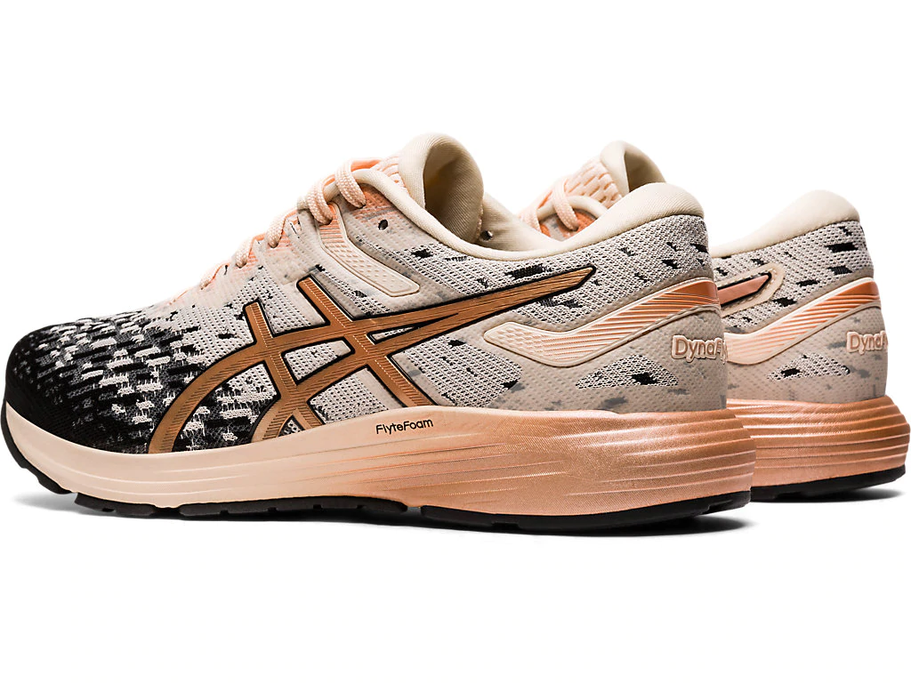 asics-collection-sakura-dynaflyte-4-2