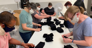 Image de l'article La Chaussette de France s’adapte en produisant des masques