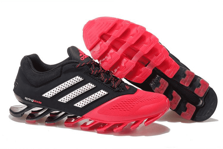 springblade-adidas-chaussures-running-atypiques