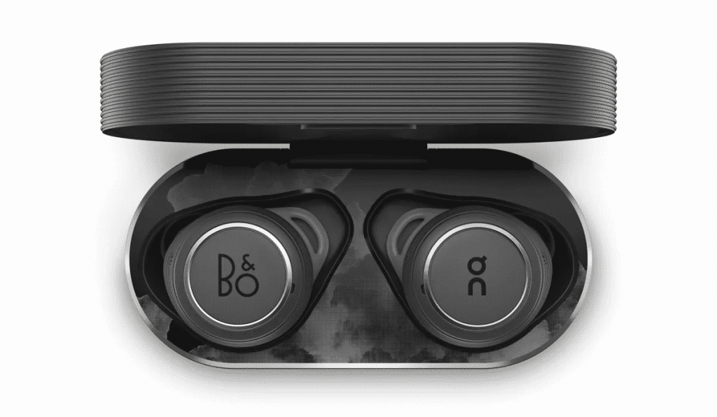 On_Running_Cloudboom_Beoplay_E8_Sport_On_Edition_2