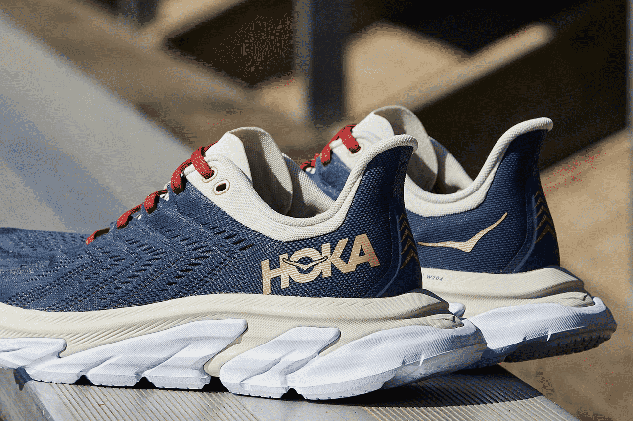 hoka-one-one-team-kit-3