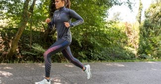Image de l'article Arena présente sa nouvelle sélection textile pour les sorties running hivernales