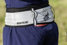 Image de l'article Kinetik lance la Karry Belt NIGHTKORE : une ceinture totalement réfléchissante