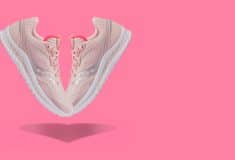 Image de l'article Une Kinvara 11 « With Love » de Saucony pour octobre rose