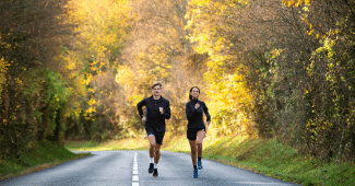 Image de l'article Coureur Du Dimanche réédite son t-shirt à manches longues zippé