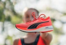 Image de l'article PUMA dévoile sa première chaussure à plaque carbone : la Deviate Nitro