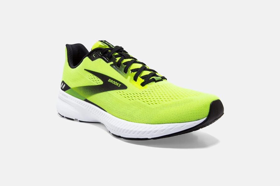 brooks-launch-8-running-runpack-1