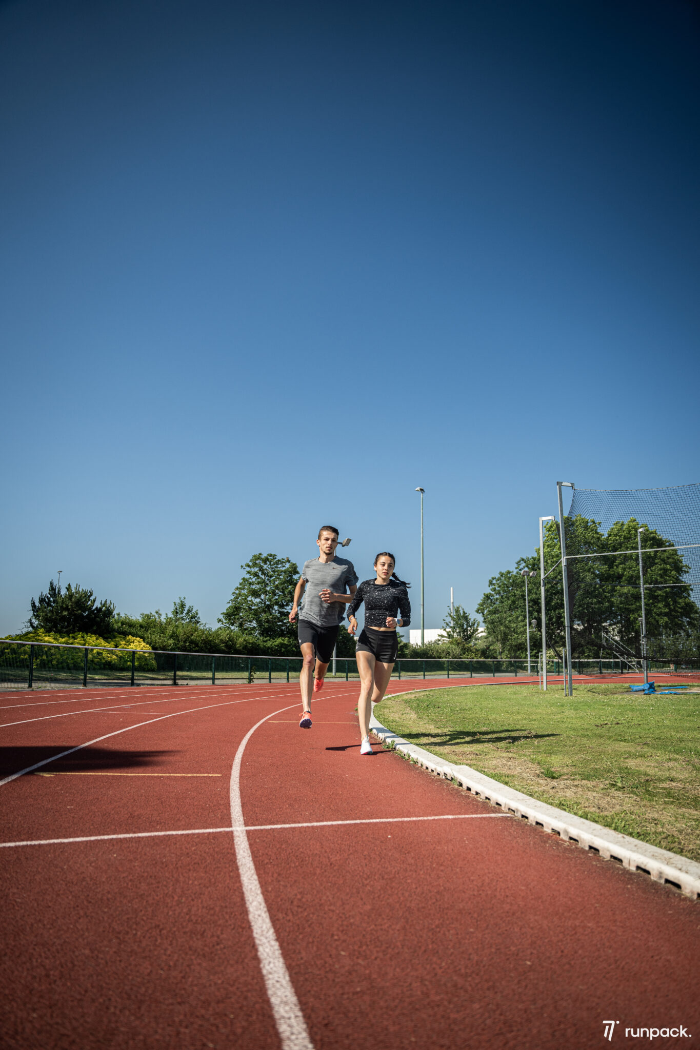 pistes d'athlétisme rouge runpack 1