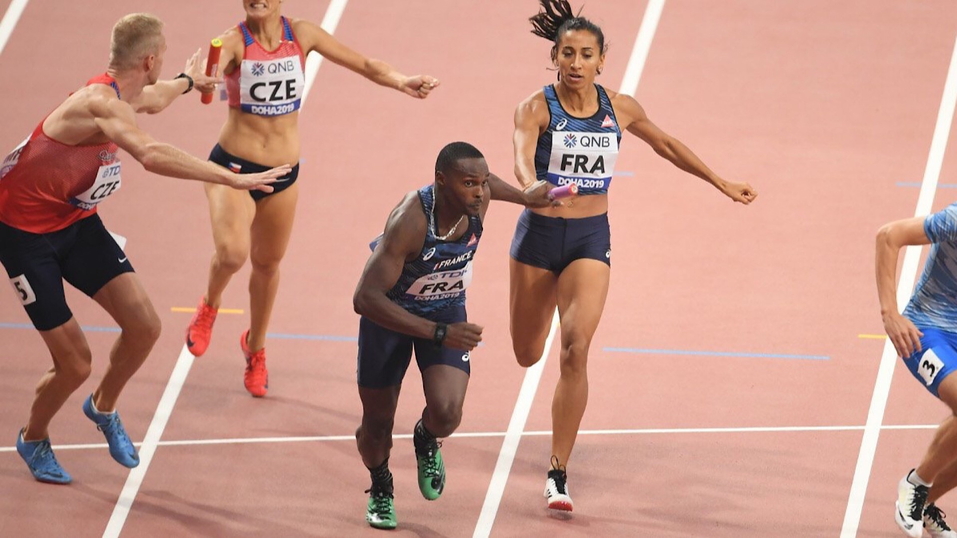 relais athletisme poids témoin