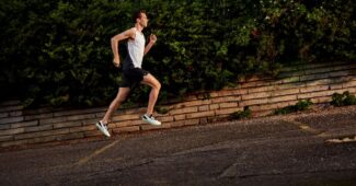 Image de l'article On Running Cloudstratus : une seconde version pour cette chaussure au bel amorti