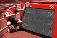 Image de l'article Karsten Warholm JO Tokyo : les chaussures portées sur son record du monde du 400m haies