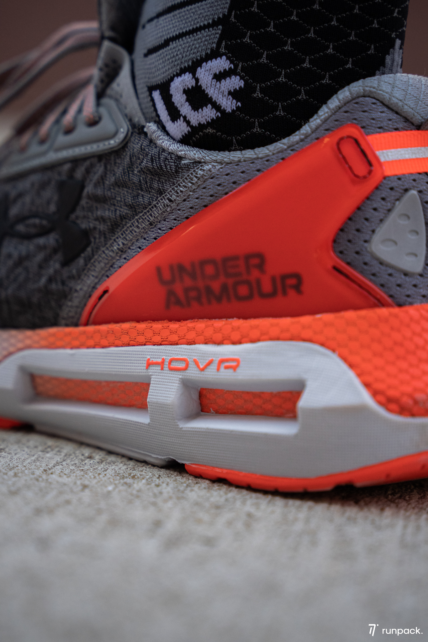 under armour hovr mega 2 clone runpack 5