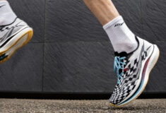 Image de l'article Soldes : les bons plans sur les chaussures de running