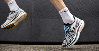 Image de l'article Soldes : les bons plans sur les chaussures de running