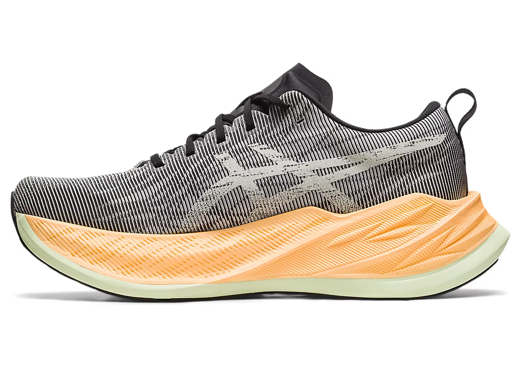ASICS SUPERBLAST PACKSHOT4
