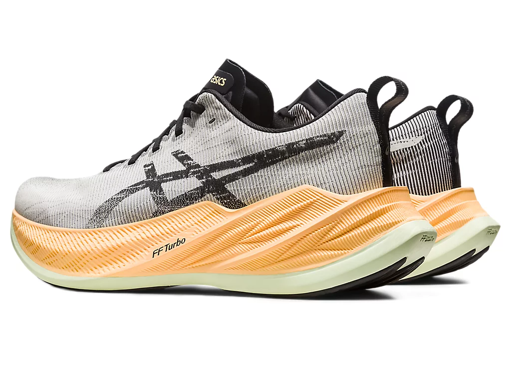 ASICS SUPERBLAST PACKSHOT5