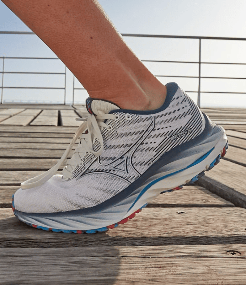 Mizuno wave rider 26