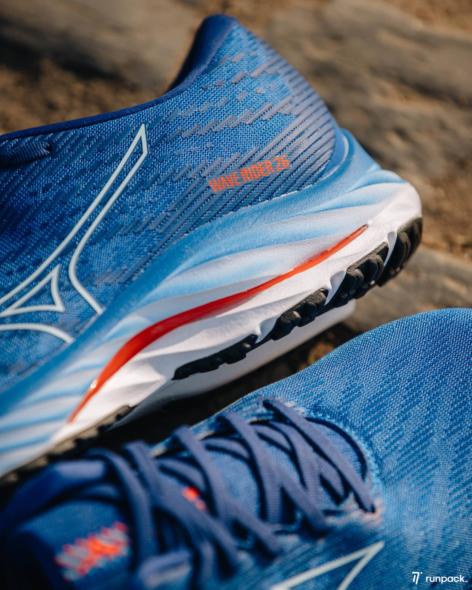 Mizuno Wave Rider 26 