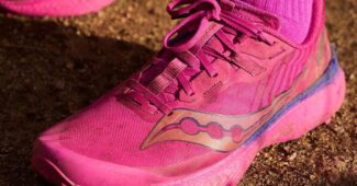 Image de l'article Saucony Endorphin Edge, la première chaussure carbone de trail de Saucony