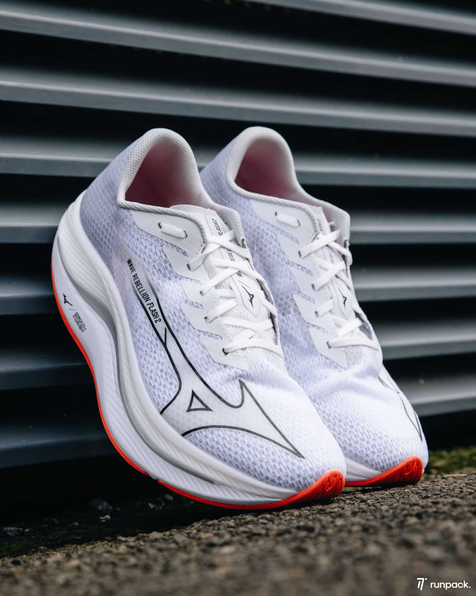 Mizuno Wave Rebellion Flash 2