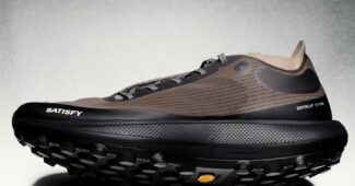 Image de l'article Satisfy TheROCKER : une première chaussure taillée pour le trail