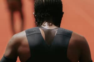 Breaking 4 nike tenu Faith Kipyegon