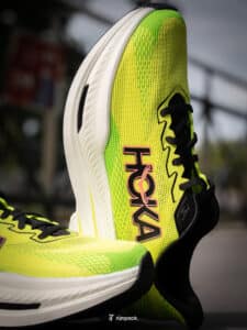 HOKA Mach X3 chaussure running carbonne