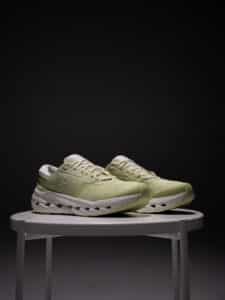 on cloudrunner 3 chaussure running