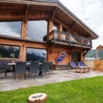 ASICS ouvre un chalet dédié à ses athlètes trail à Chamonix
