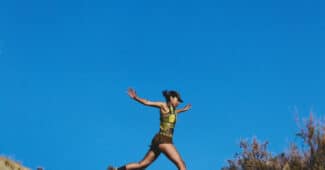 Image de l'article Salomon x Pas Normal Studios : une chaussure carbone pour courir entre route et gravel