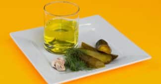 Image de l'article Jus de cornichon : simple hype ou vraie utilité contre les crampes ?
