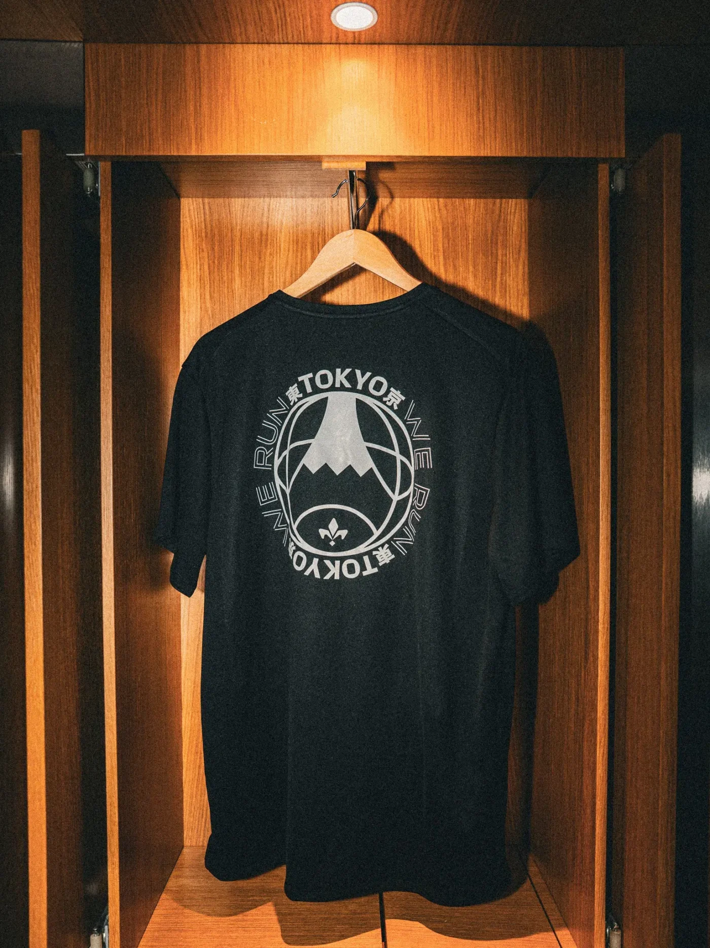 tee-shirt we run paris finisher psg