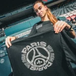 We Run Paris dévoile son tee-shirt finisher inspiré d&rsquo;un maillot du PSG