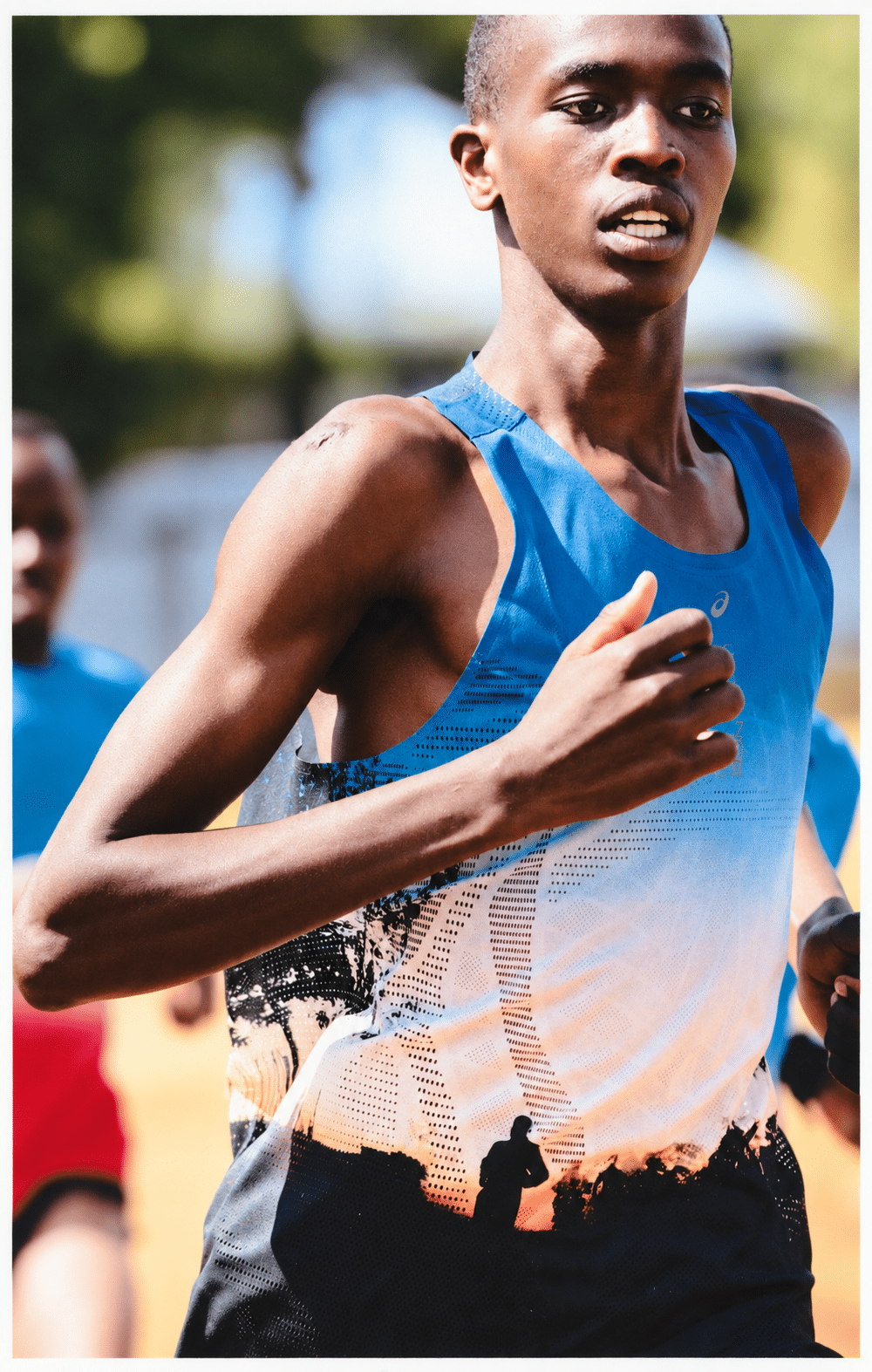 asics distance 15