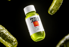 Image de l'article McDonald’s transforme son jus de cornichons en boisson pour le Marathon de Chicago